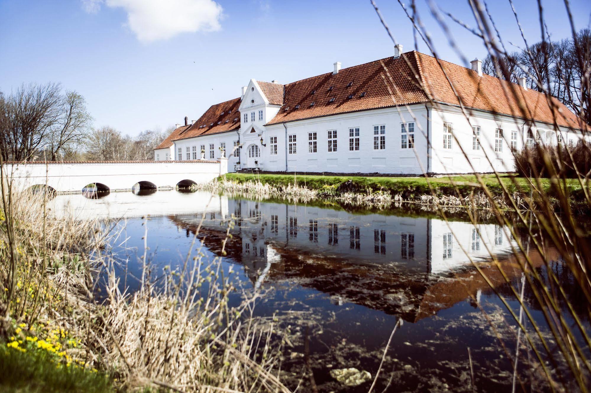 Store Restrup Manor House Exteriör bild