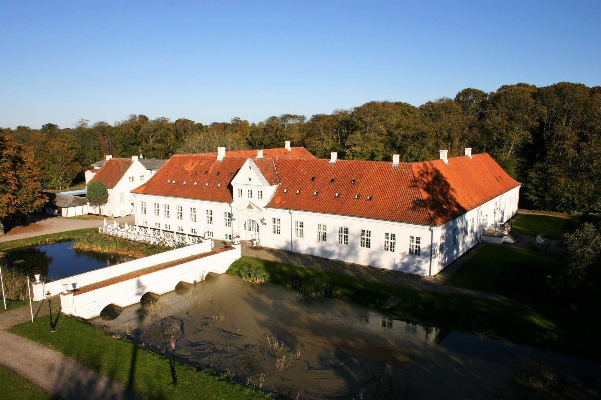 Store Restrup Manor House Exteriör bild